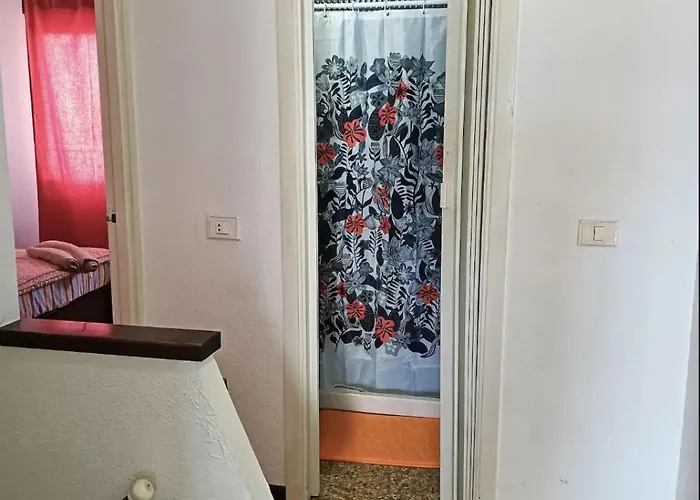 Magic View Facing Montanaroja *